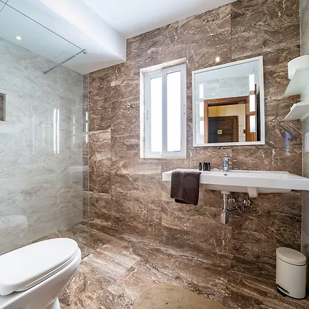 Il-logga Boutique 3* Xagħra